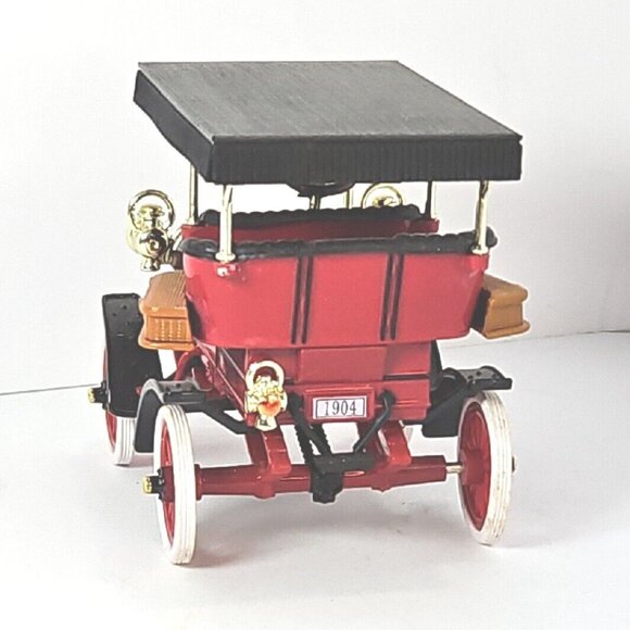 1904 Cadillac Model B   1:32 Scale Surrey Diecast All White Tires - Picture 4 of 11